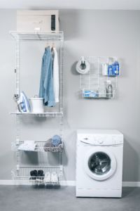 Kit de rangements muraux buanderie blancs sur crémaillères "Walltech"
