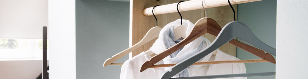 Ceintres vêtements design