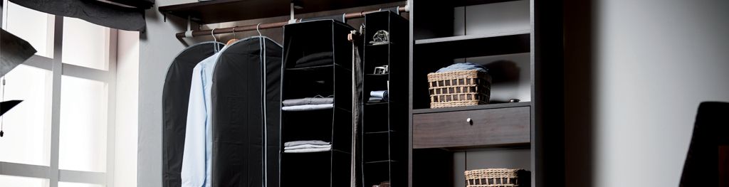 Etagères souples pour rangement de vêtements