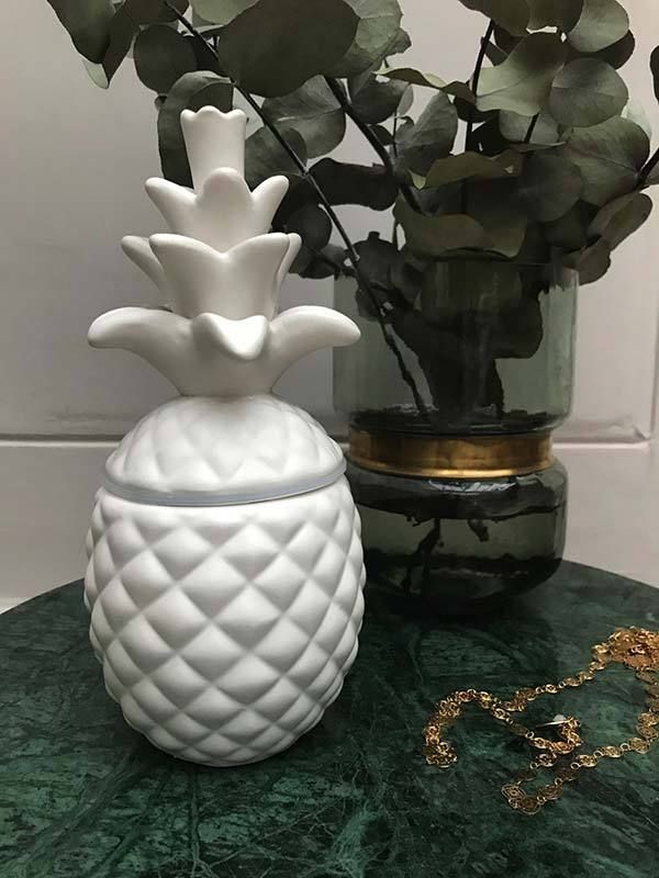 Boîte ananas blanche