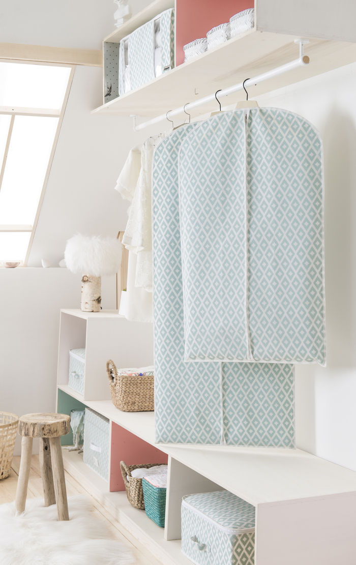 Housse courte pour vêtements verte "Daman" 2 Compactor