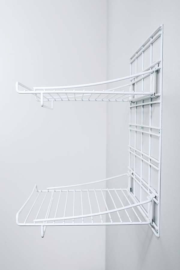 Kit de 2 étagères murales blanches sur grille buanderie "Walltech"