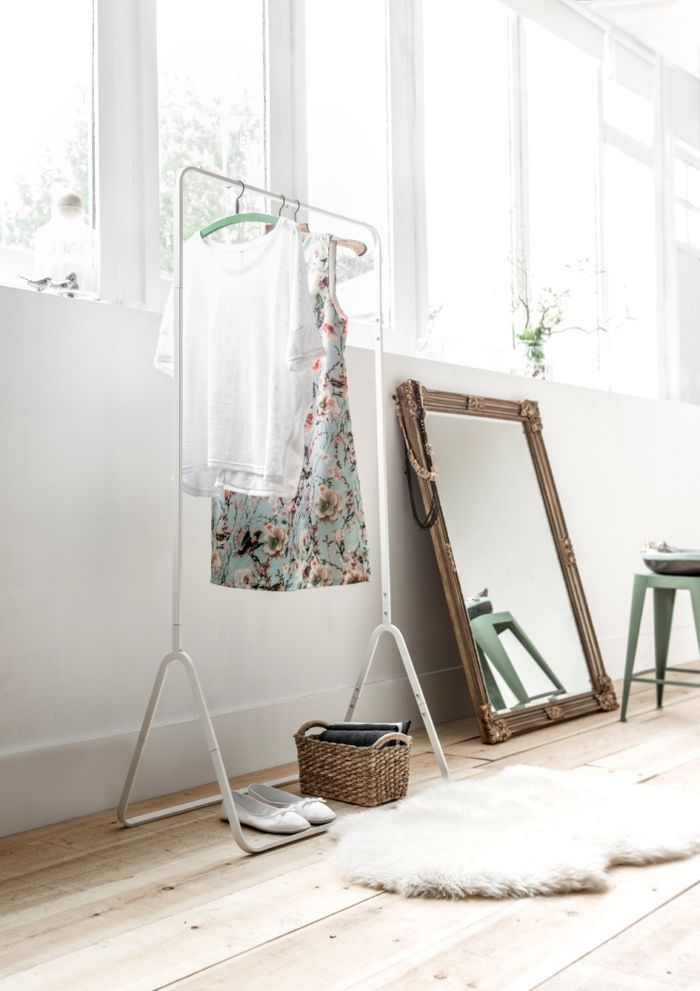 Portant blanc en métal plat "Niels" 5 Compactor