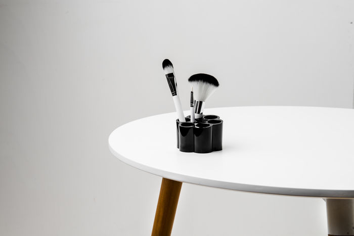 Rangement maquillage pour pinceaux 12 compartiments noir 3 Compactor