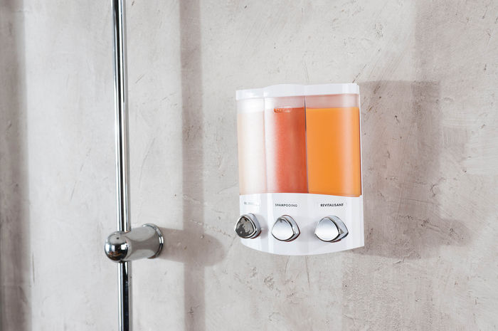 Distributeur de savon mural "Trio" blanc 2 Compactor