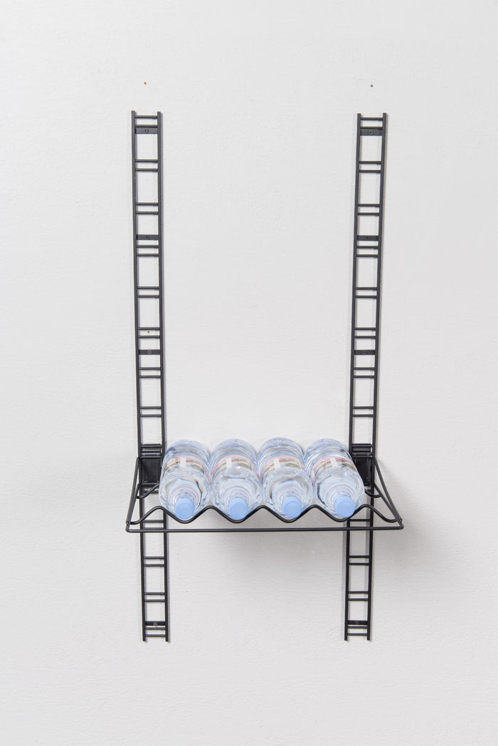 Étagères murales pour bouteilles noires 3 niveaux "Walltech" 1 Compactor