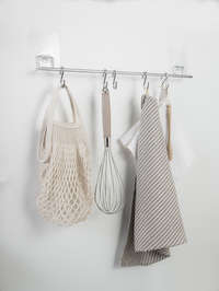 Barre auto-adhésive repositionnable 8 crochets "Bestlock Magic"