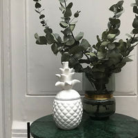 Boîte ananas blanche