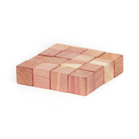Lot de 16 cubes antimites en cèdre naturel