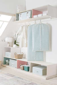 Housse longue pour vêtements verte "Daman"