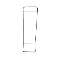 Portant noir incliné en métal avec barre en bois "Ivar"